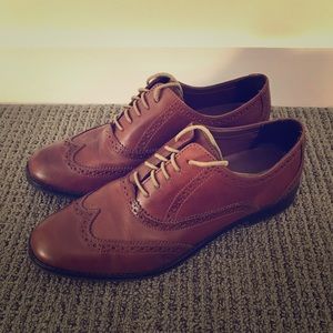 Women's Cole Haan brown oxfords